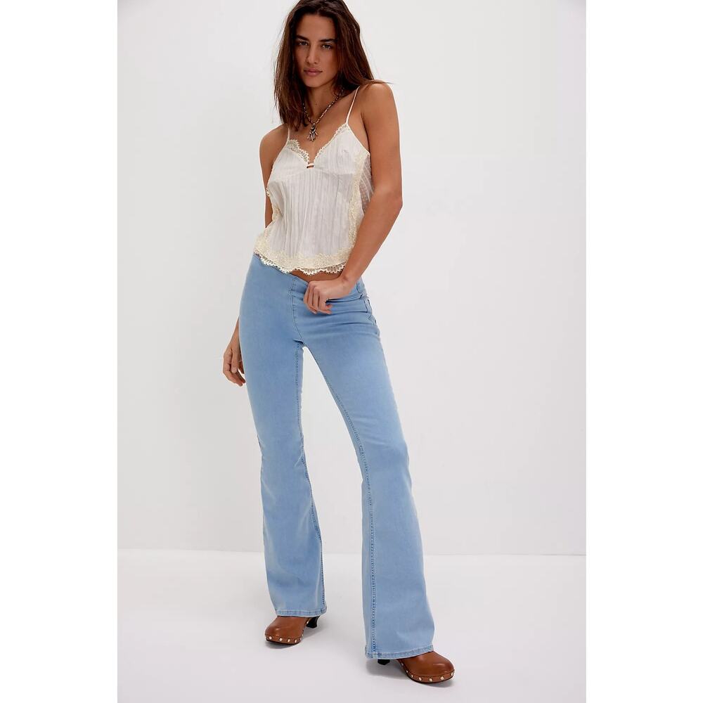 Free People We The Free Voyager Blue Penny Pull-On Boho Flare Jeans 26 - Picture 2 of 9